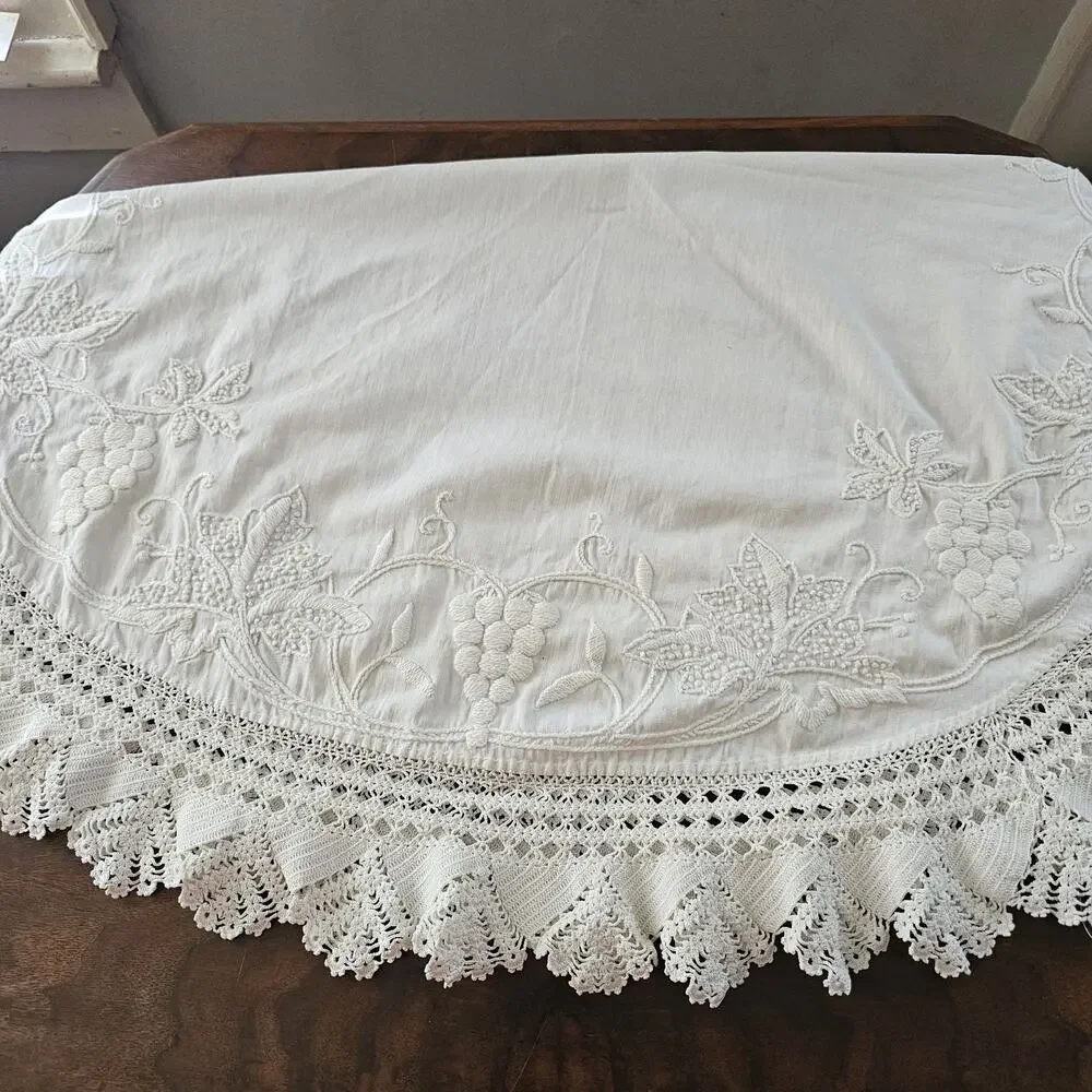 Vtg Handmade Embroidered Lace Table Topper Grapes Crochet Edge 38” Farmhouse